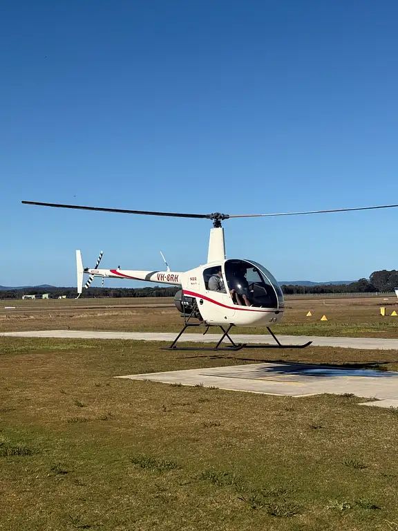 Learn to Fly a Helicopter – 30-Minute R22 Flight in Pokolbin
