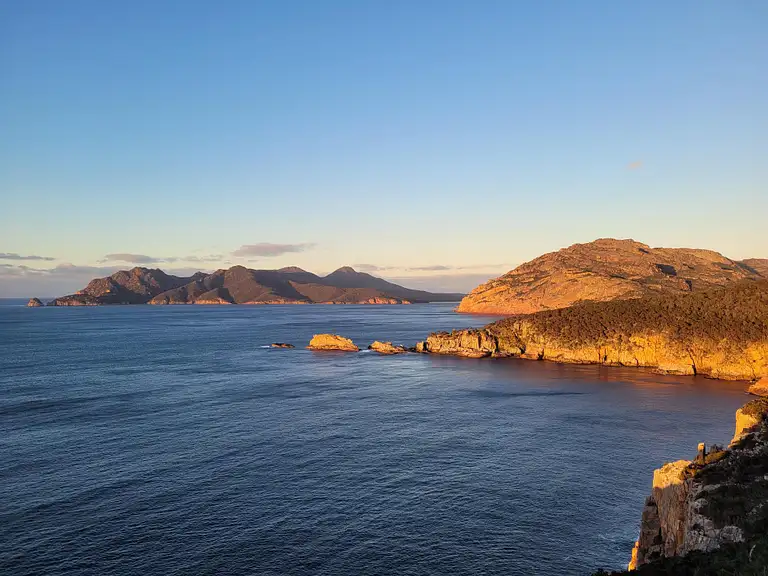 Tasmania tour deals – Explore Tasmania’s breathtaking natural scenery and coastal highlights