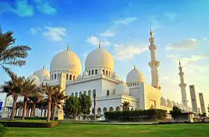 Full-day Abu Dhabi tour with Louvre
